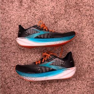 Brooks Men Hyperion Max Size 11